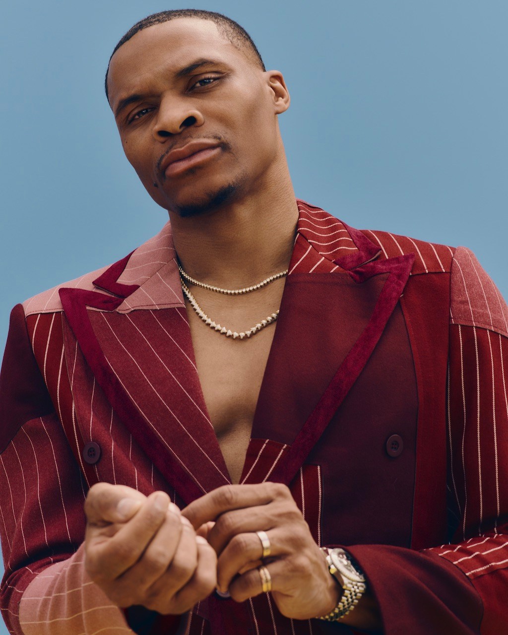 Basketball star Russell Westbrook wearing diamonds
