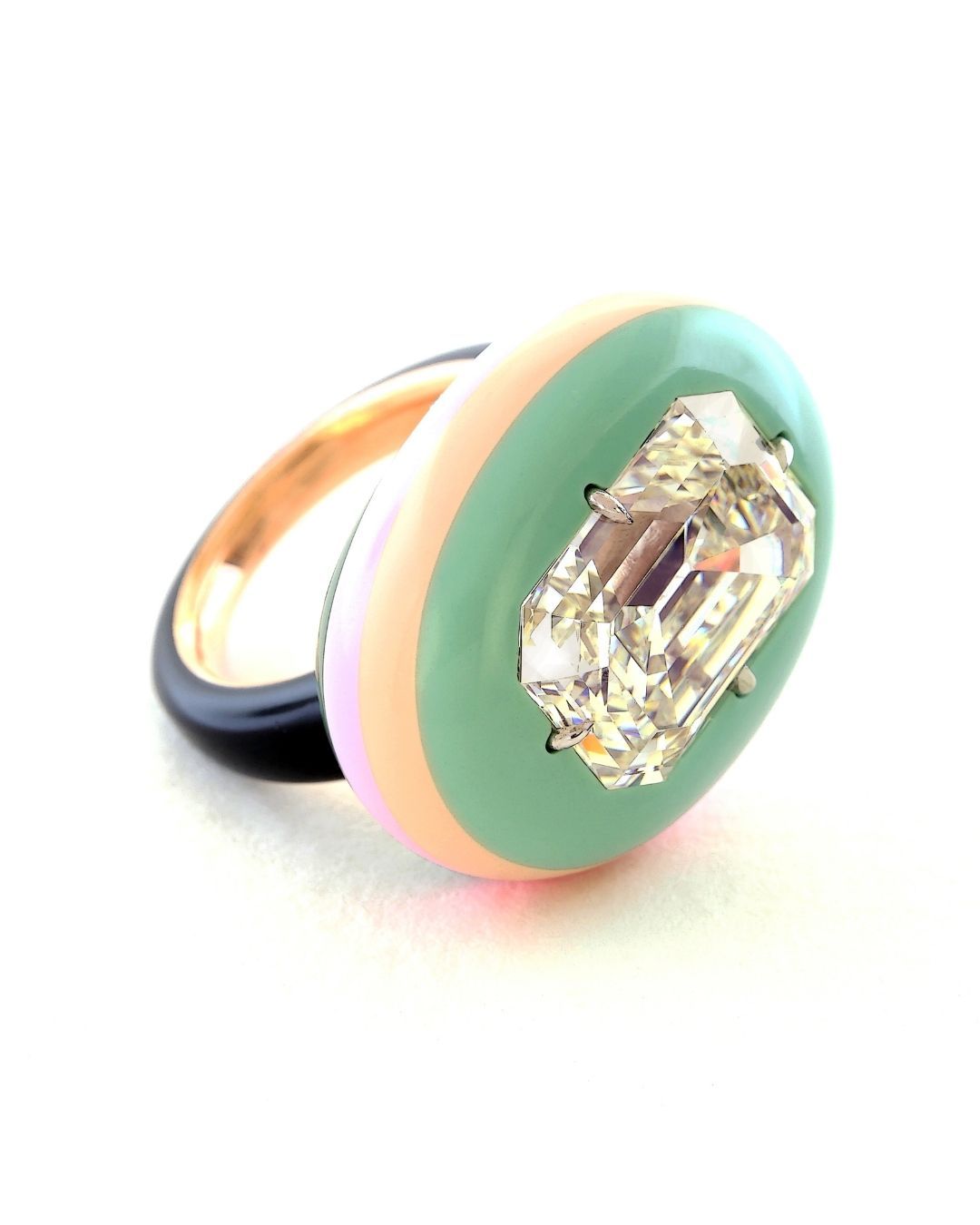 Colorful diamond ring by Taffin by James de Givenchy Colorful Jewelry