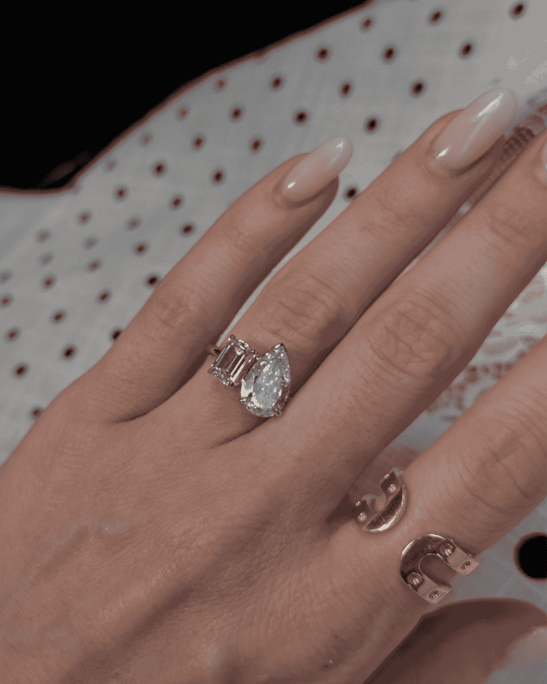 Sydney Brams' toi et moi engagement ring