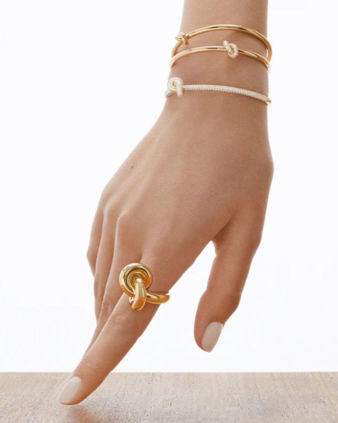 Engelbert The Legacy Knot Bangle