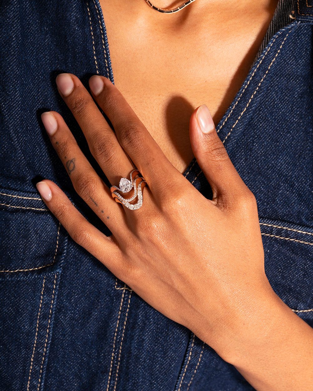diamond wavy ring