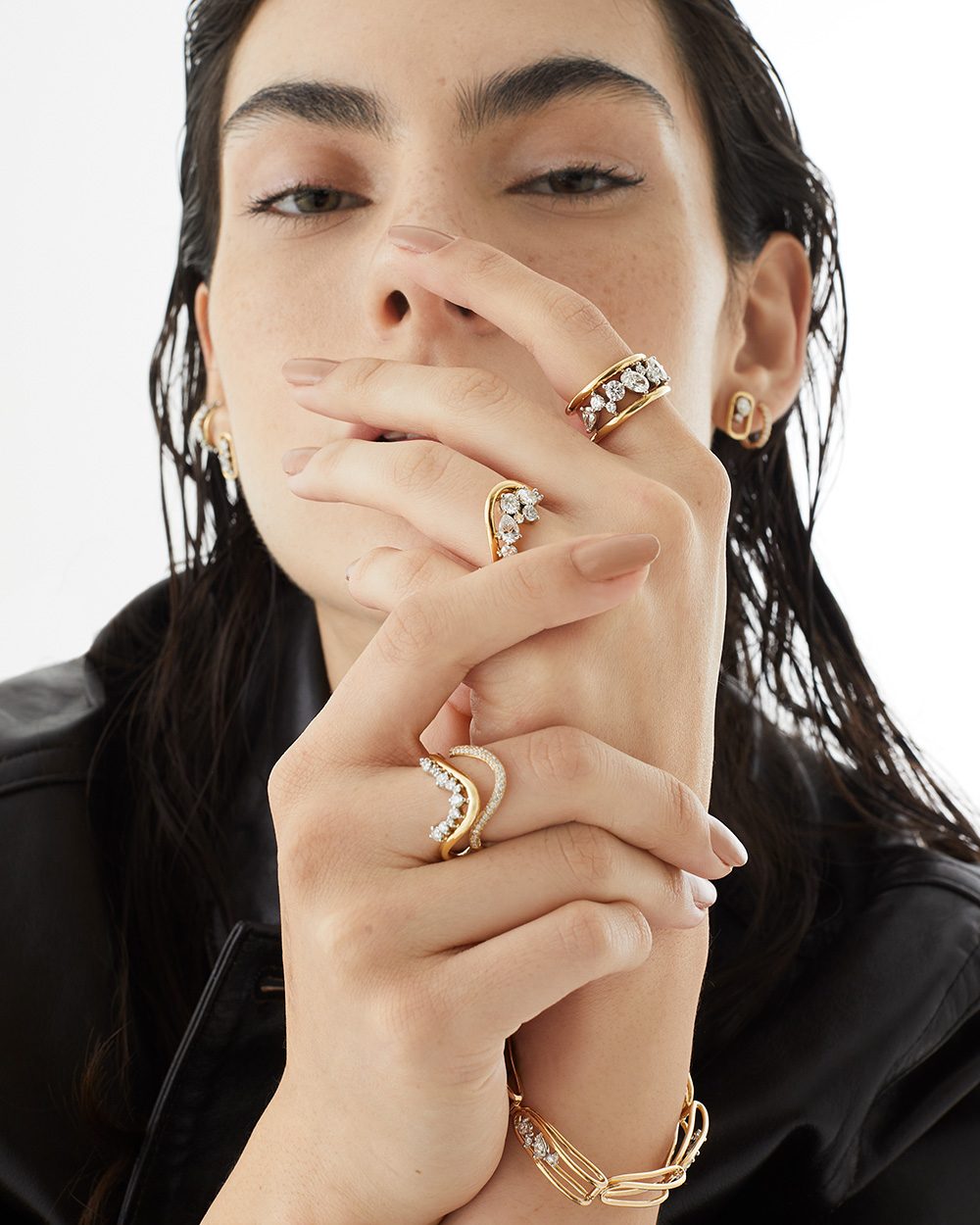 wavy rings with diamonds