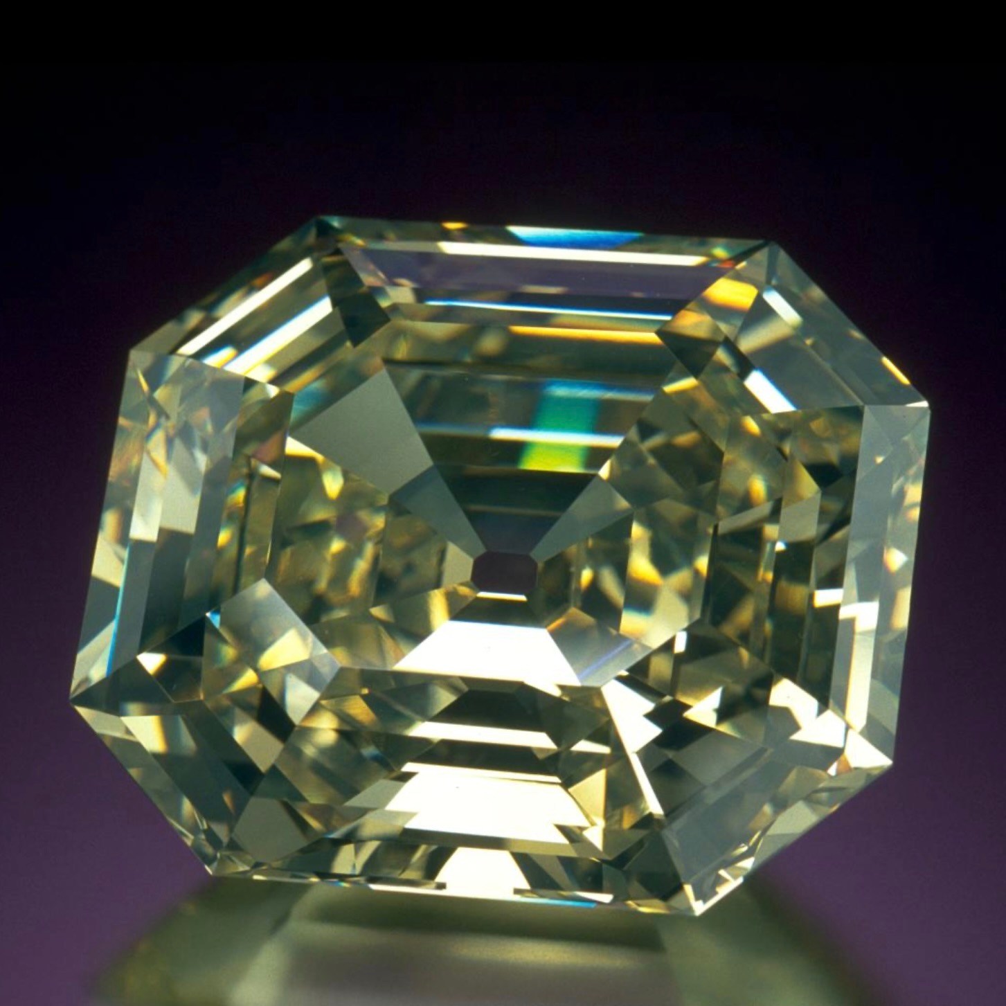 The Portuguese Diamond is among the largest cut diamonds on public display. A Type Ia 127.01 ct diamond with very strong bluish fluorescence. (Photo by Chip Clark © Smithsonian’s National Museum of Natural History.)