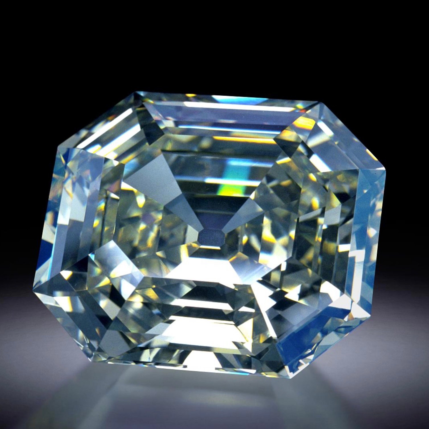The Portuguese Diamond is among the largest cut diamonds on public display. A Type Ia 127.01 ct diamond with very strong bluish fluorescence.
