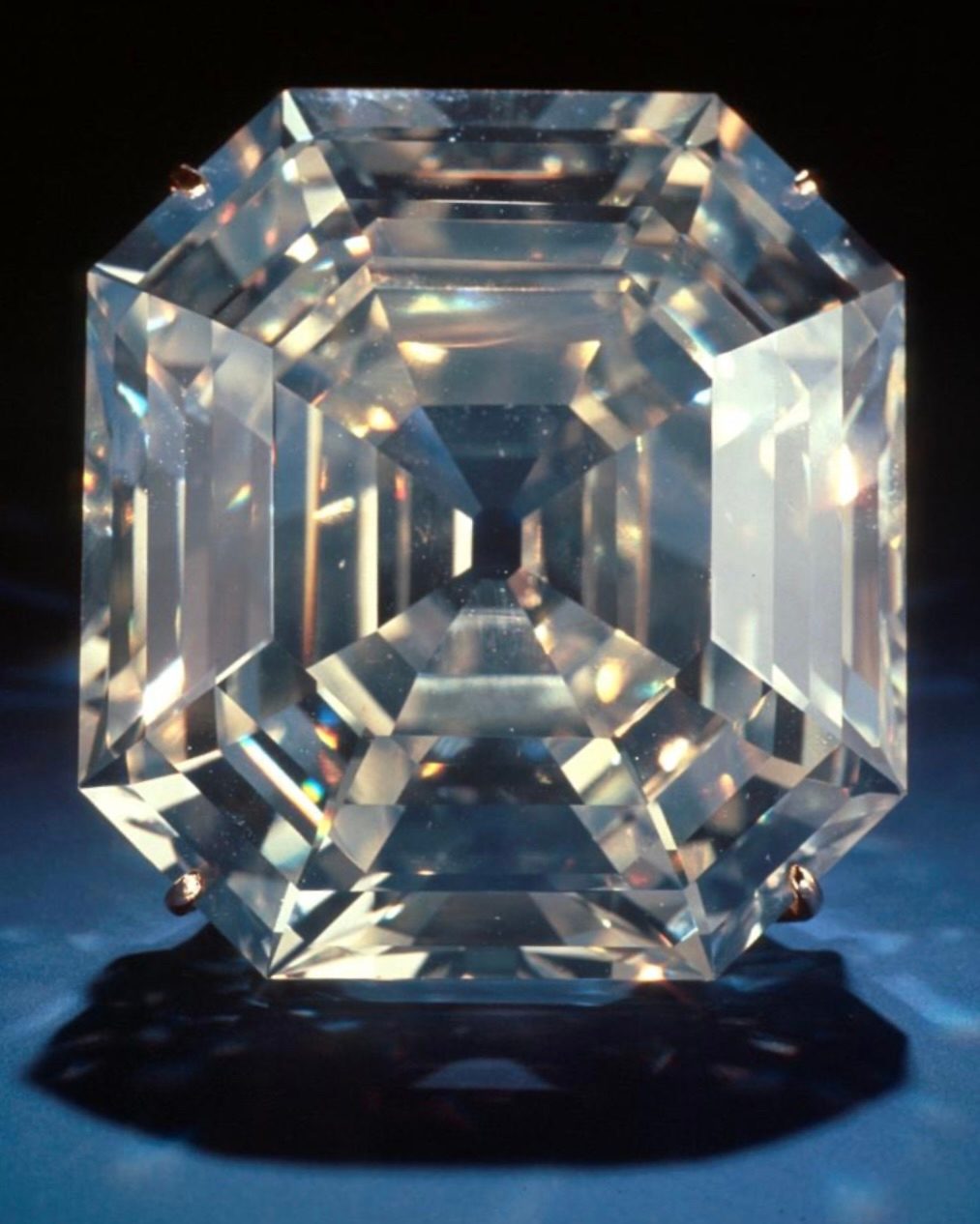 The Portuguese Diamond is among the largest cut diamonds on public display. A Type Ia 127.01 ct diamond with very strong bluish fluorescence