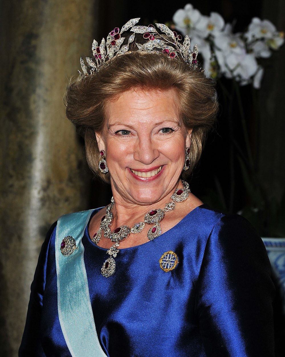 Queen Anne-Marie of Greece attends the Wedding Banquet for Crown Princess Victoria of Sweden and her husband prince Daniel at the Royal Palace on June 19, 2010 in Stockholm, Sweden wearing the Ruby Parure from the Greek Royal Jewelry